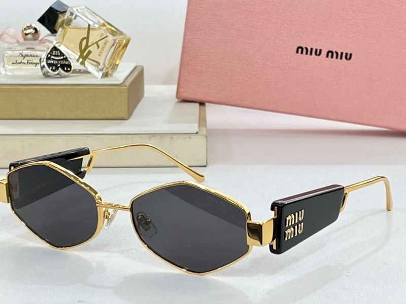 Miu miu Sunglasses